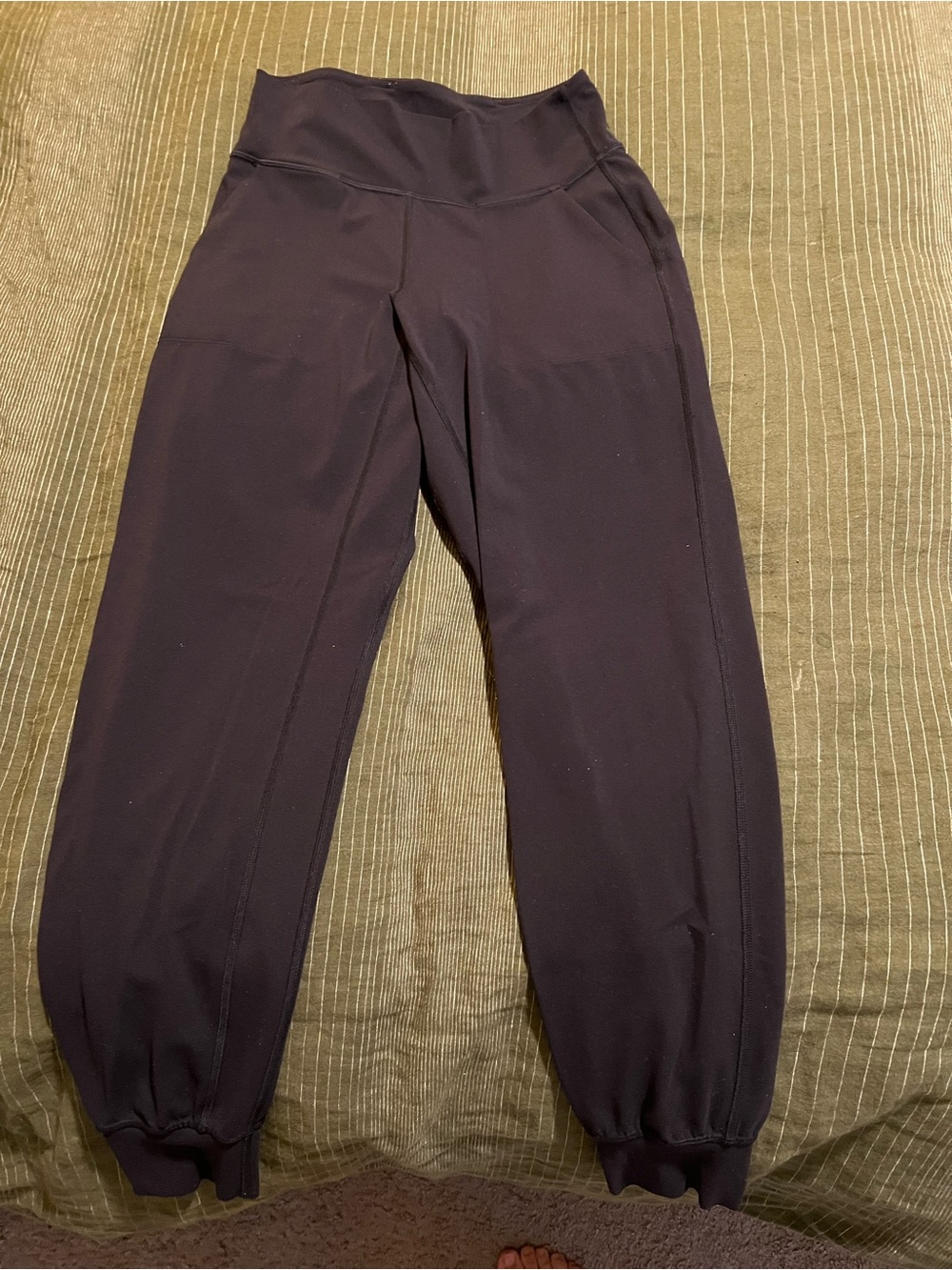Black Jogger lululemon size 6
